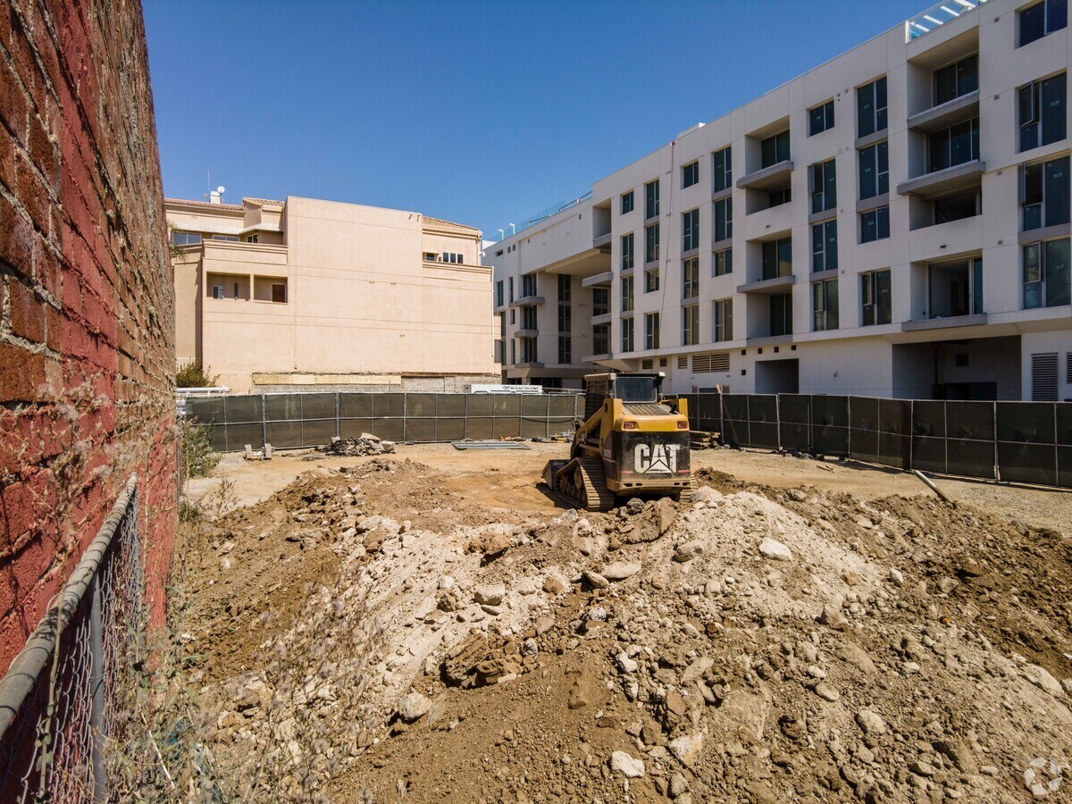 August 2022 - 711 Colorado Apartments