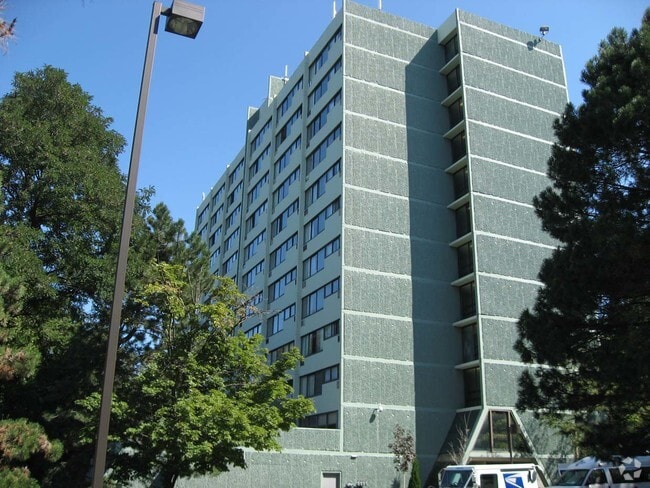 Riverview Highrise - Riverview Highrise Rental