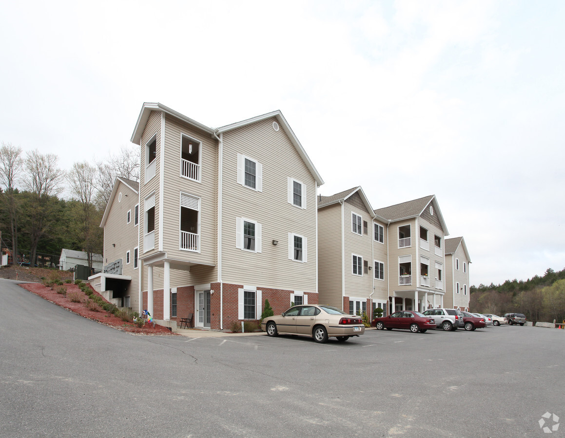 Photo - Thomaston Valley Village Apartments