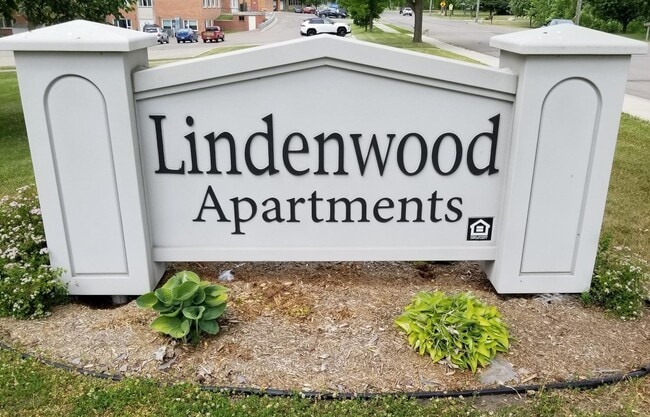 Linden Wood Apartments - Linden Wood Apartments