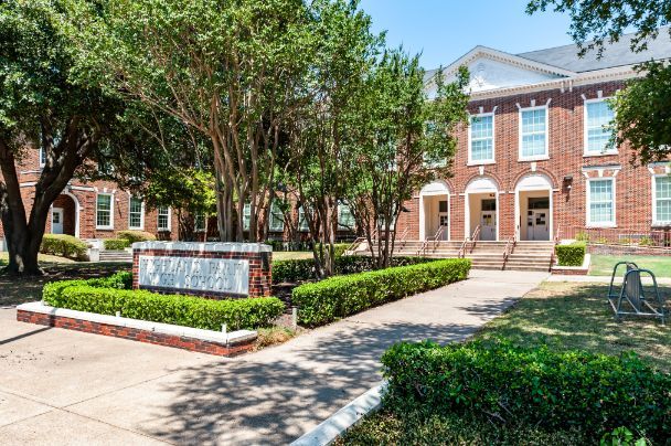 Alto Highland Park Apartments - Dallas, Texas - 9 units available | After55