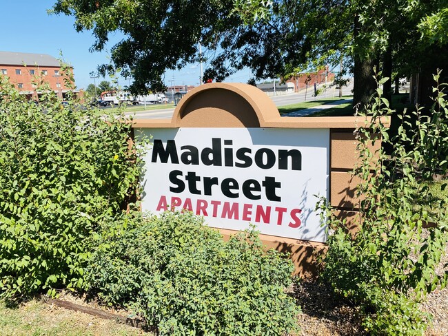 Madison Street Apartments - Madison Street Apartments