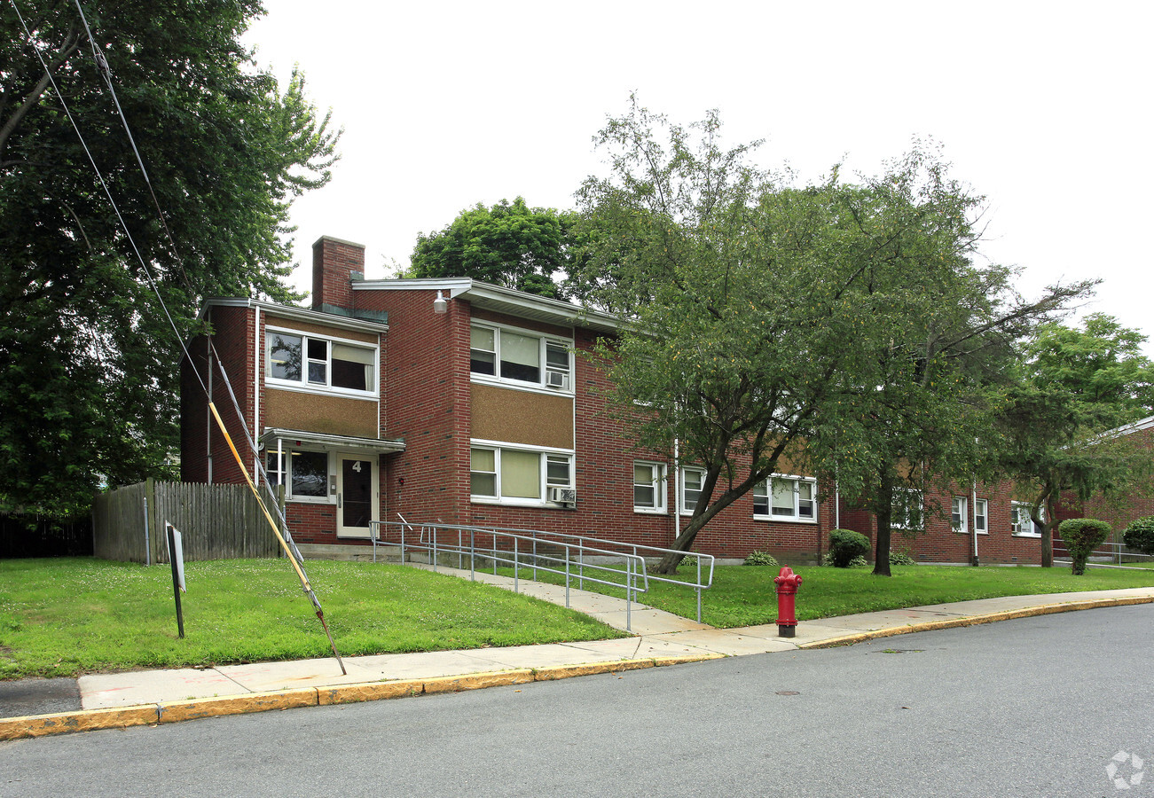 Photo - Walkling Court Apartments