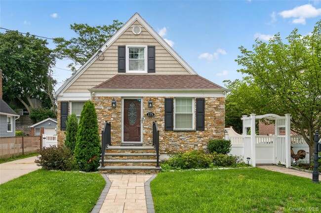 Building Photo - 175 Wardwell Rd