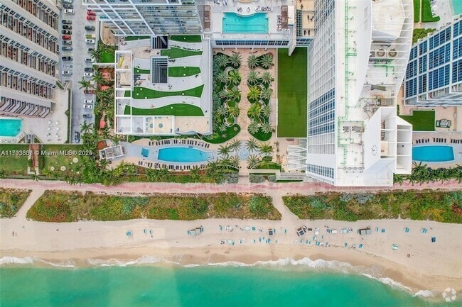Building Photo - 6899 Collins Ave Rental