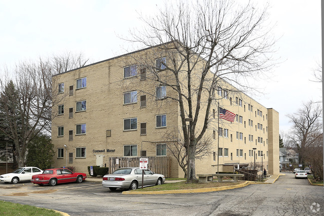 Conneaut Manor Apartments - Conneaut Manor Apartments