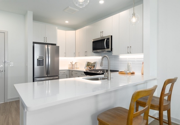 Kitchen - Sylvan Woods Howell Apartments