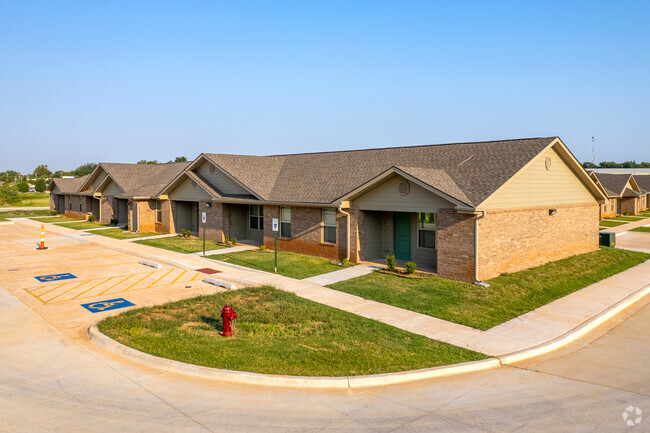 Building Photo - Village on Green Rental