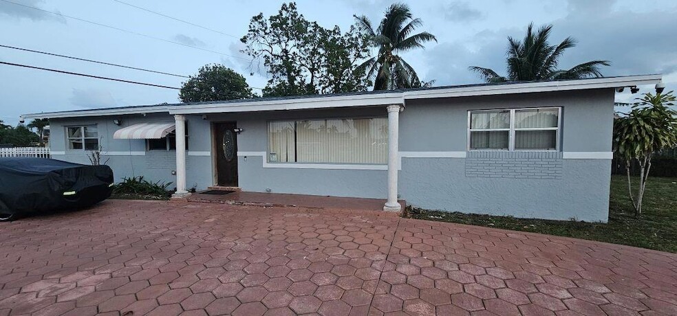 Photo - 870 NW 173rd Terrace Rental