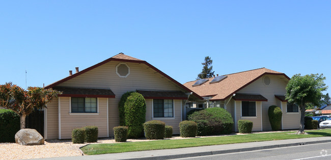 Building Photo - Caulfield Lane Senior Apartments