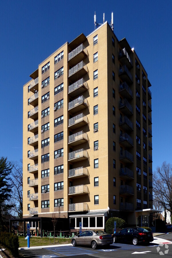 From the east - Rohrer Towers I Apartments