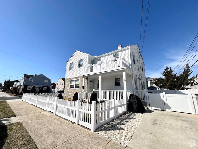 Building Photo - 301 N Harding Ave Rental