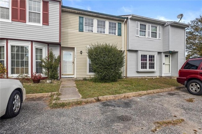 Photo - 1102 Netherland Ct Townhome