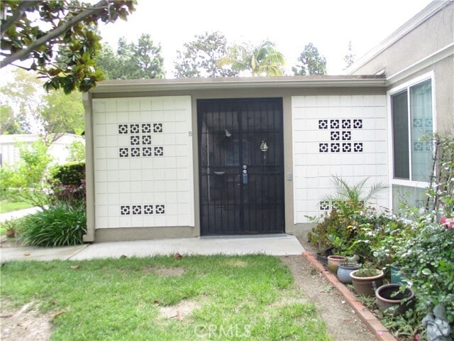 Building Photo - 348 Avenida Sevilla Rental