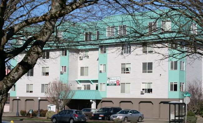 Photo - Hemlock Senior Apartments