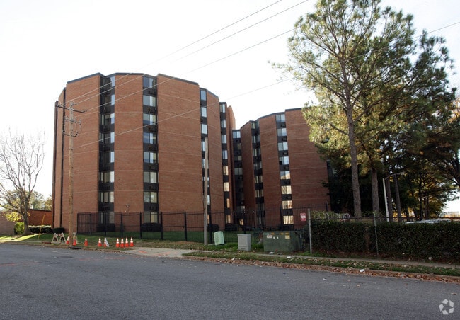 Photo - Memphis Towers Senior Living Apartments