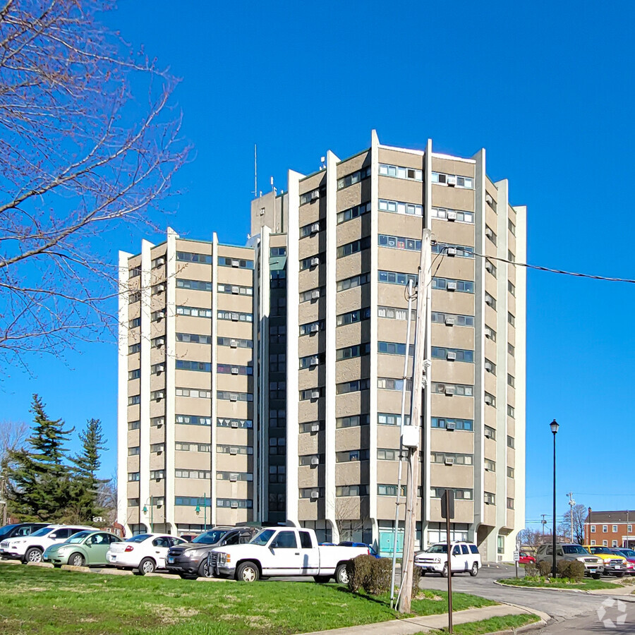 From the southeast - Beecher Plaza Apartments