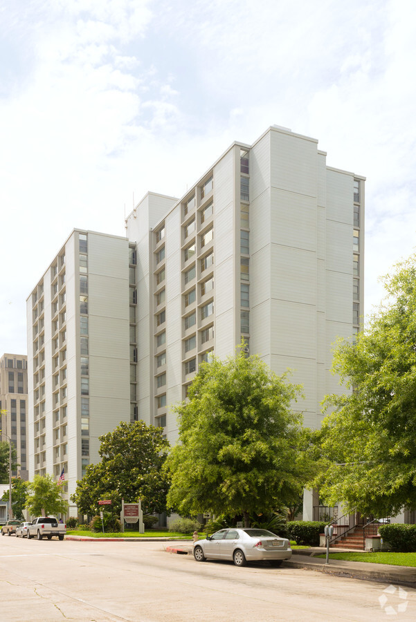 Catholic Presbyterian Apartments - Catholic Presbyterian Apartments