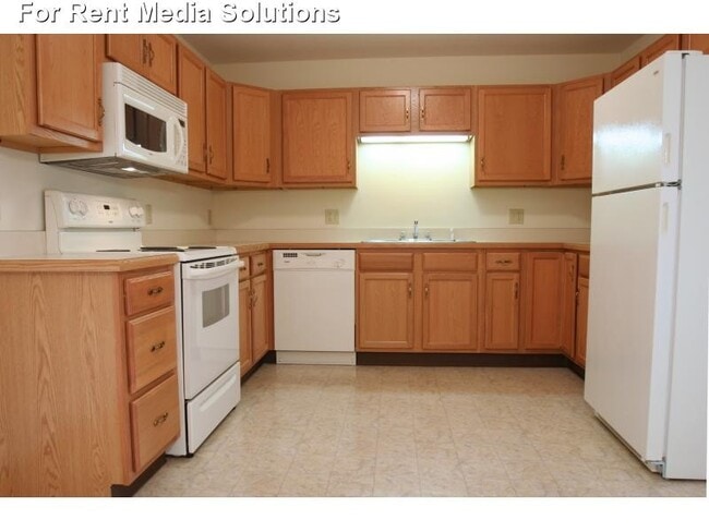 Building Photo - Legends at St. Andrews