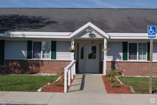 Building Photo - Oscoda Shores Apartments