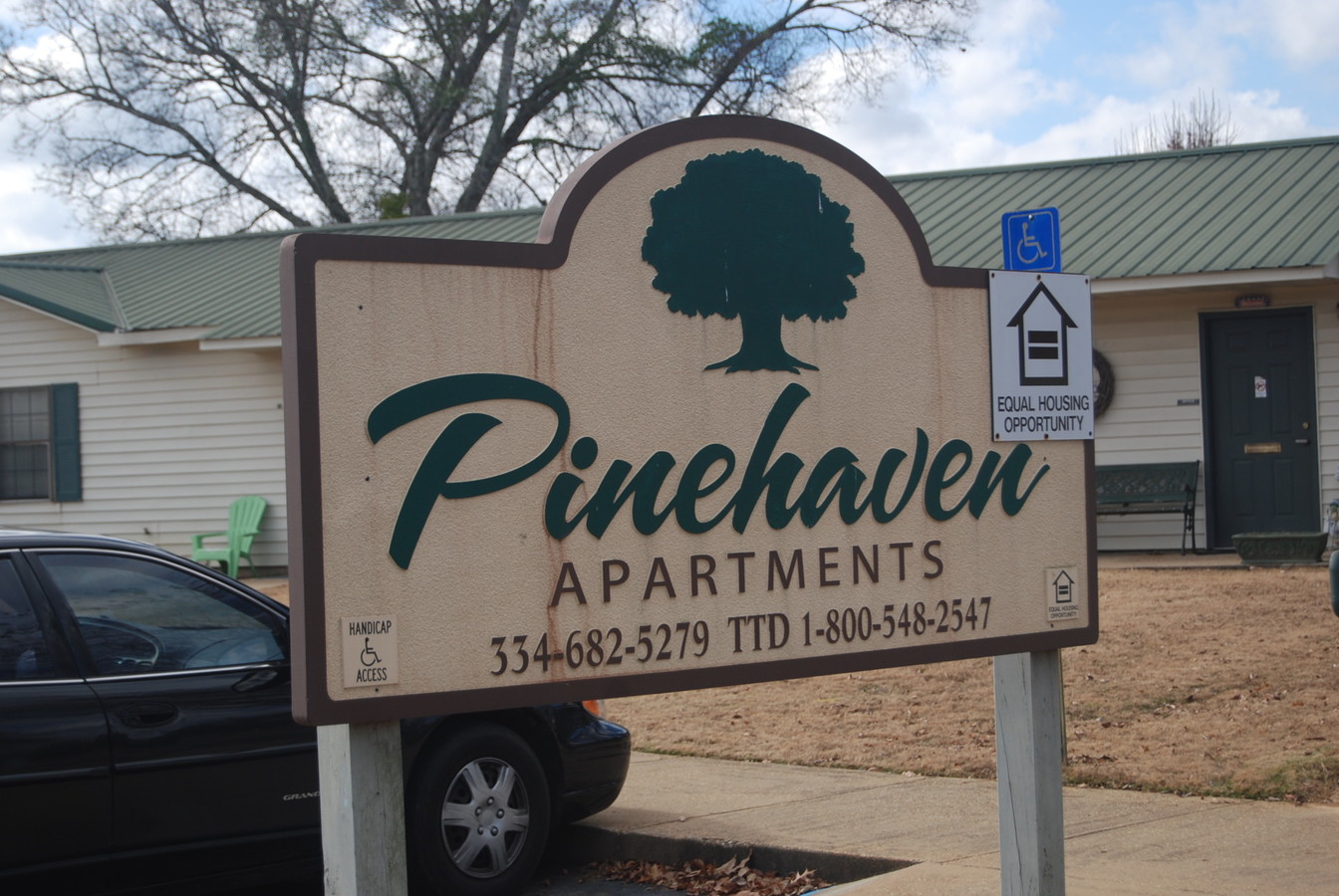 Pinehaven Apartments - Pinehaven Apartments