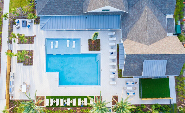 Building Photo - Olea Beach Haven Rental