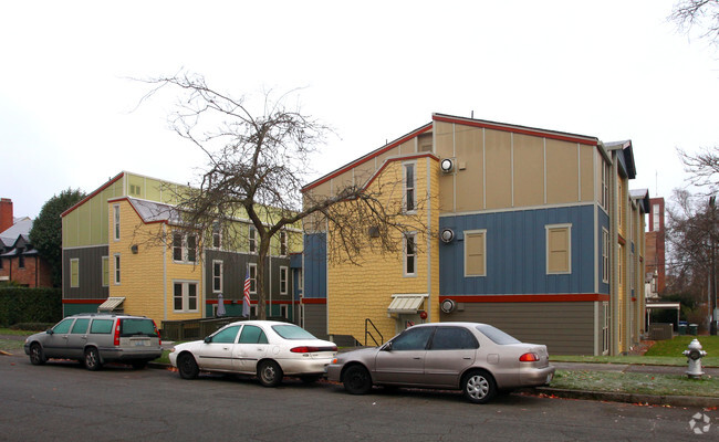 Primary Photo - G Street Apartments