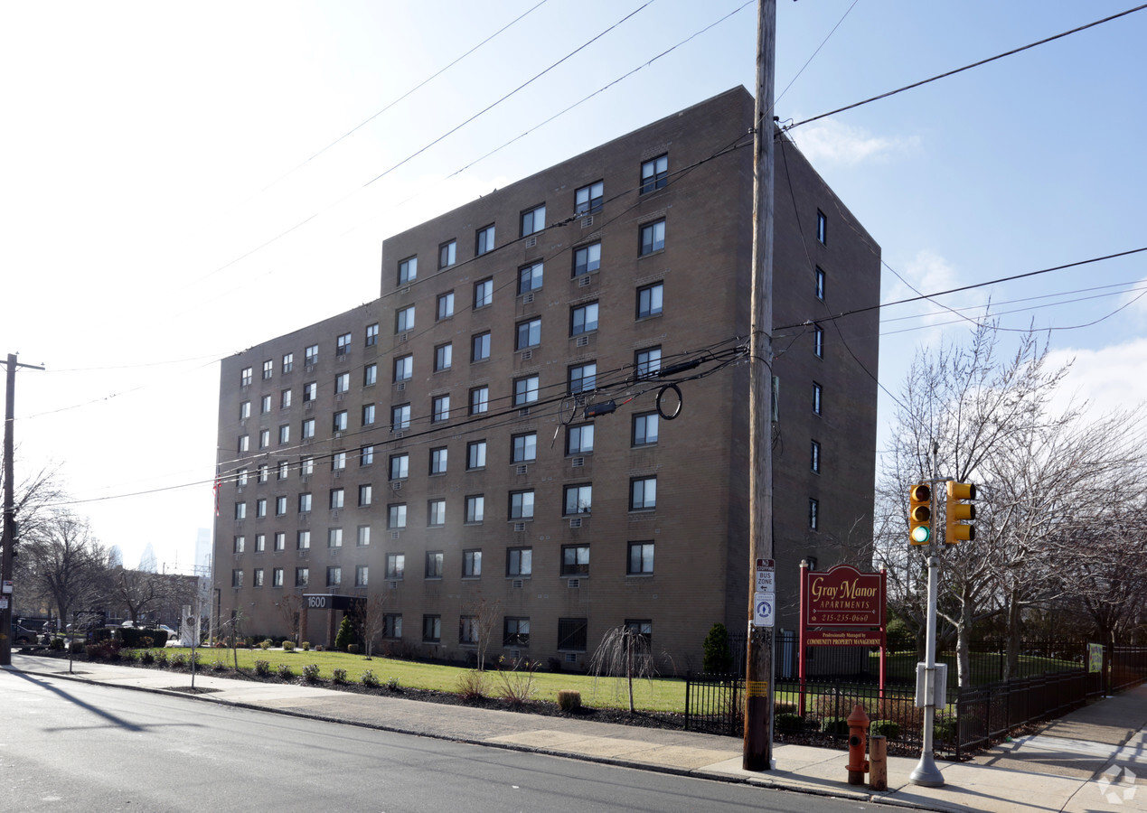 Photo - Gray Manor Apartments