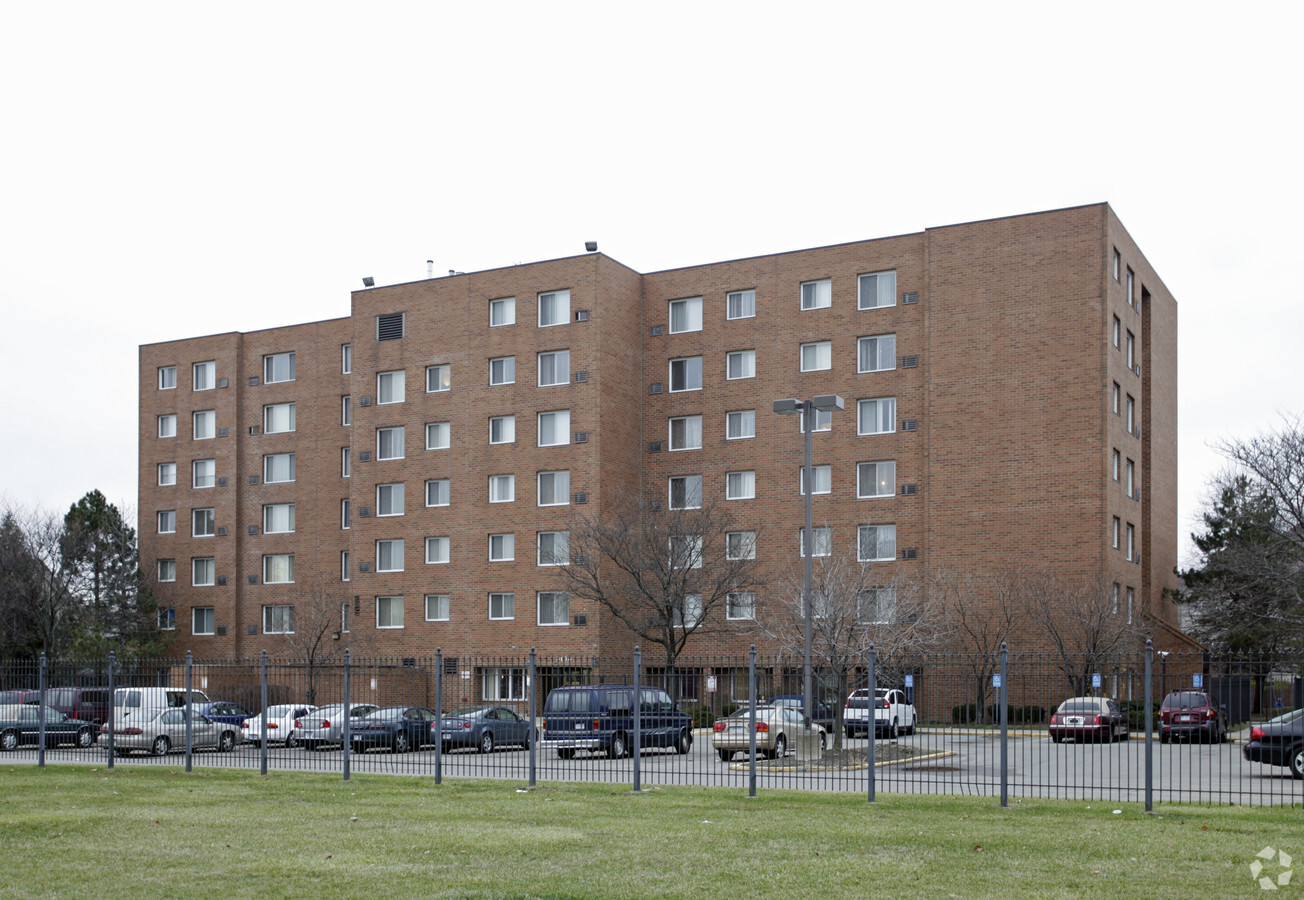 Photo - Robert Holmes Teamsters Housing Center Apartments