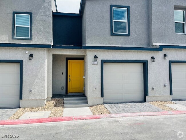 Building Photo - 10160 Mulberry Rdg St Rental