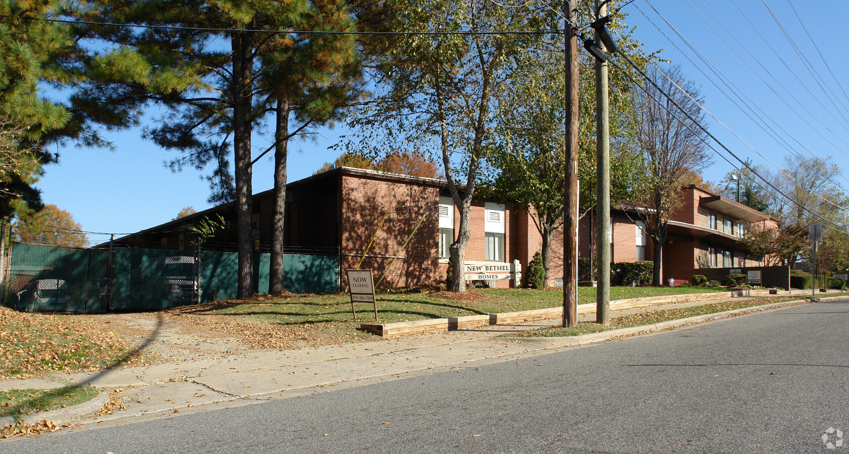 L.W. Reid Home for the Elderly - L.W. Reid Home for the Elderly Apartments