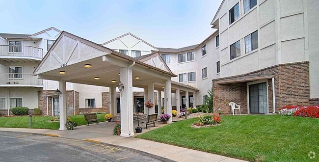 Building Photo - Cambridge Senior Living Rental