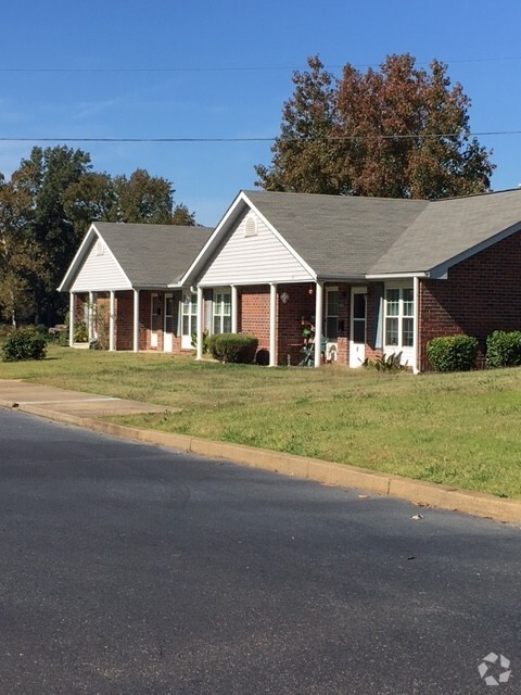 Building Photo - Spring Forest Apartments