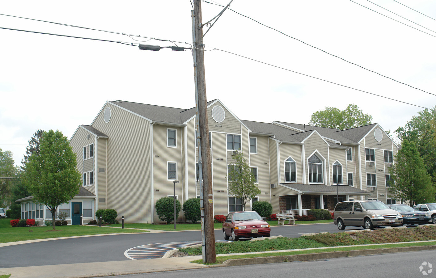 High Street Manor - High Street Manor Apartments