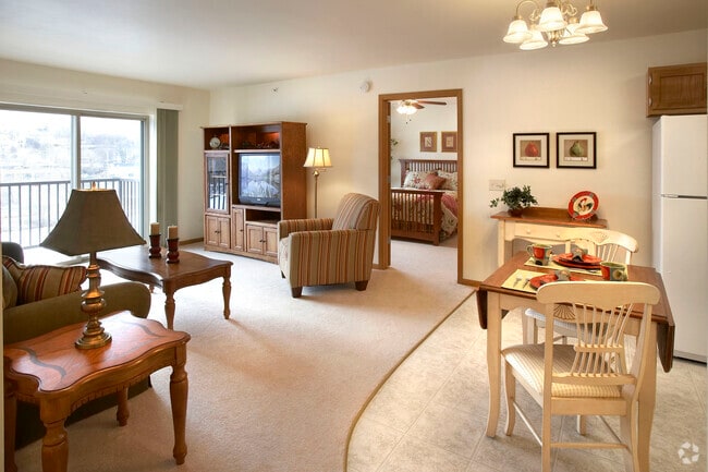 Building Photo - River Shores Regency House Rental