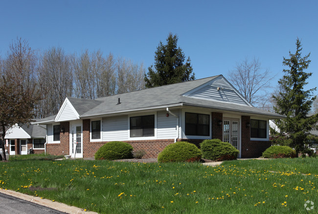 Primary Photo - Madison Woods Apartments