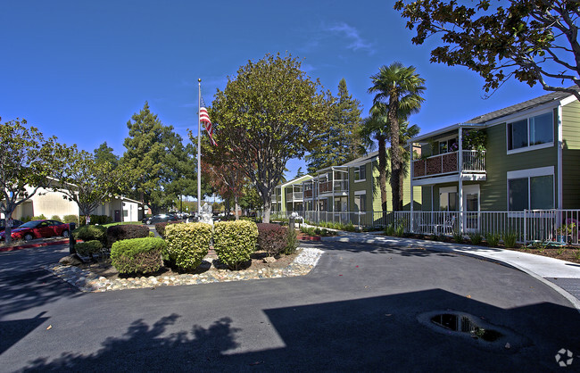 Photo - Fargo Senior Center Apartments