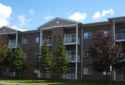 Unit Exterior - Summit Square Rental