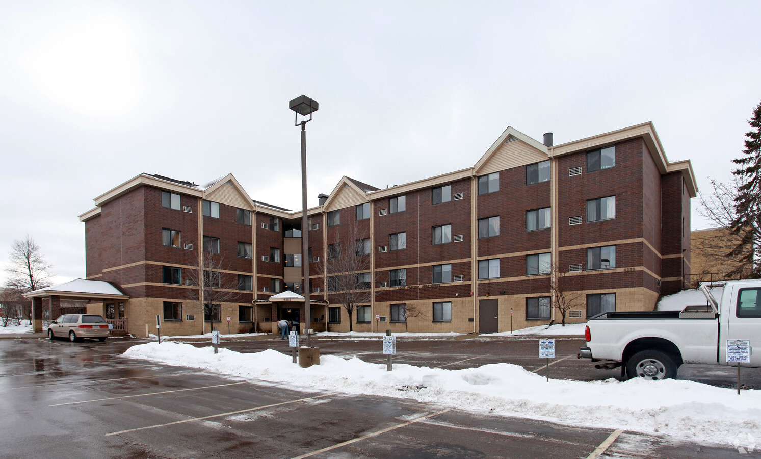 Photo - Lilac Parkway Apartments