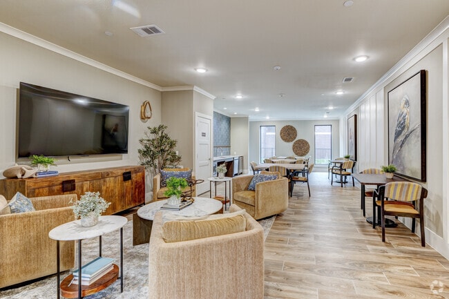 Building Photo - Oak Lofts Crossing(55+ Community)
