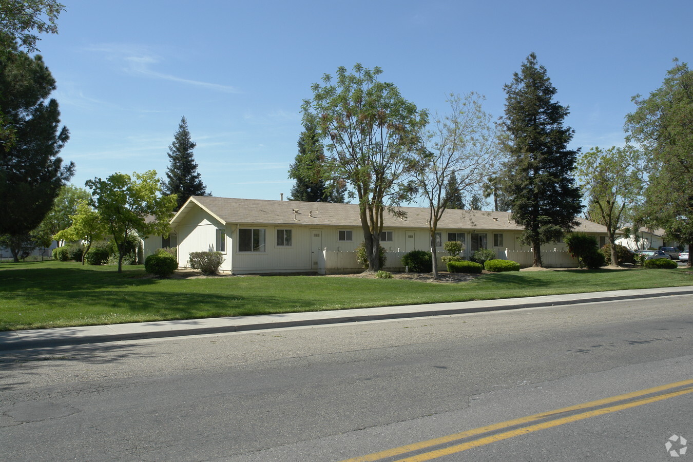 Chowchilla Terrace Apartments - Chowchilla Terrace Apartments