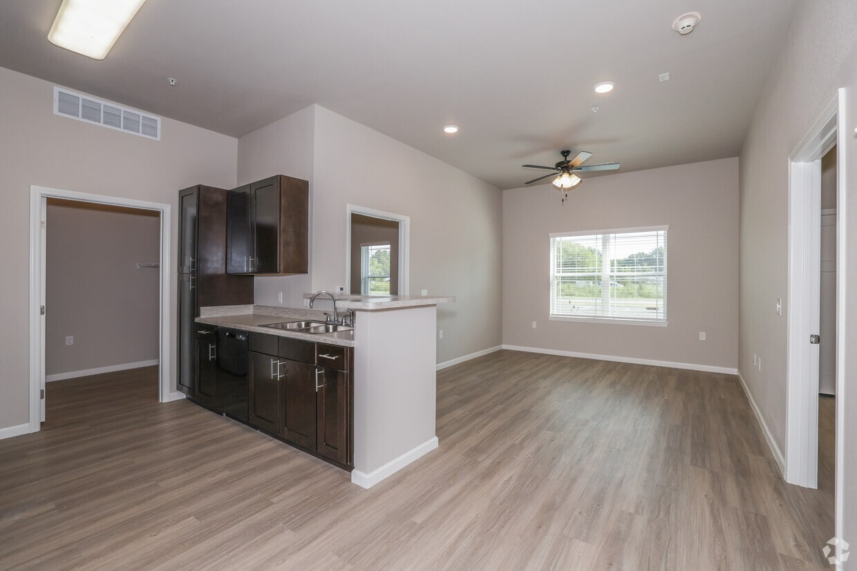 Floor Plan - 2BD