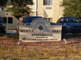 Photo - Myrtle Oaks Apartments