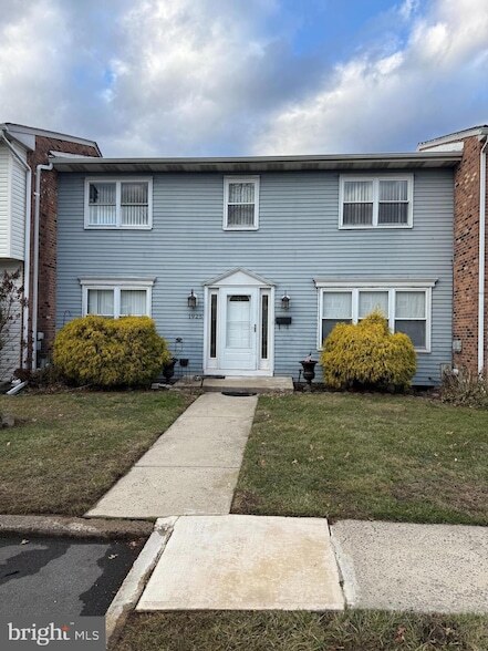 Photo - 1925 Inkberry Ln Townhome