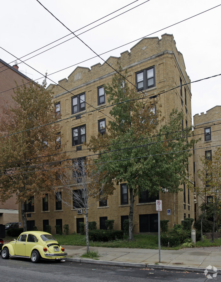 Photo - Berry Gardens III & IV Apartments