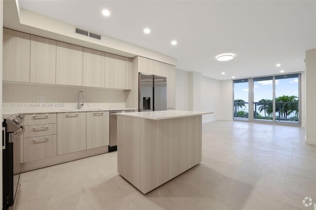Building Photo - 1500 Bay Rd Rental