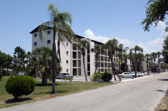 Lake Bayshore Condominiums - Lake Bayshore Condominiums