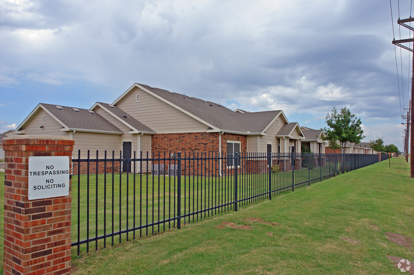 Residences at Shadow Hill - Residences at Shadow Hill Apartments