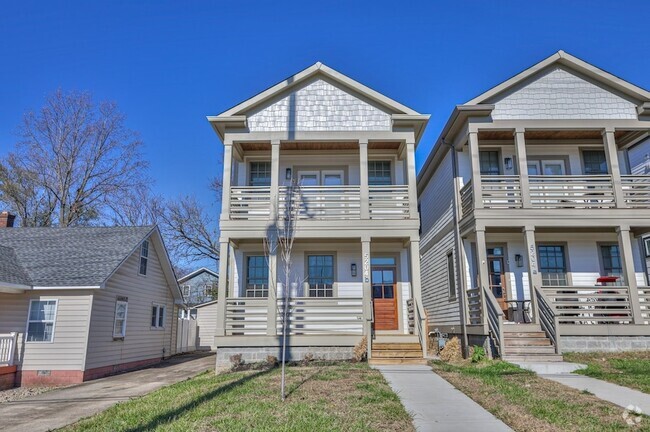 Building Photo - 3013 Batavia St Rental