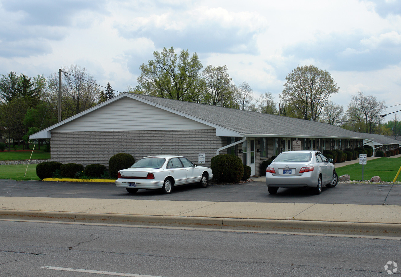 Senior Town Apartments - Senior Town Apartments